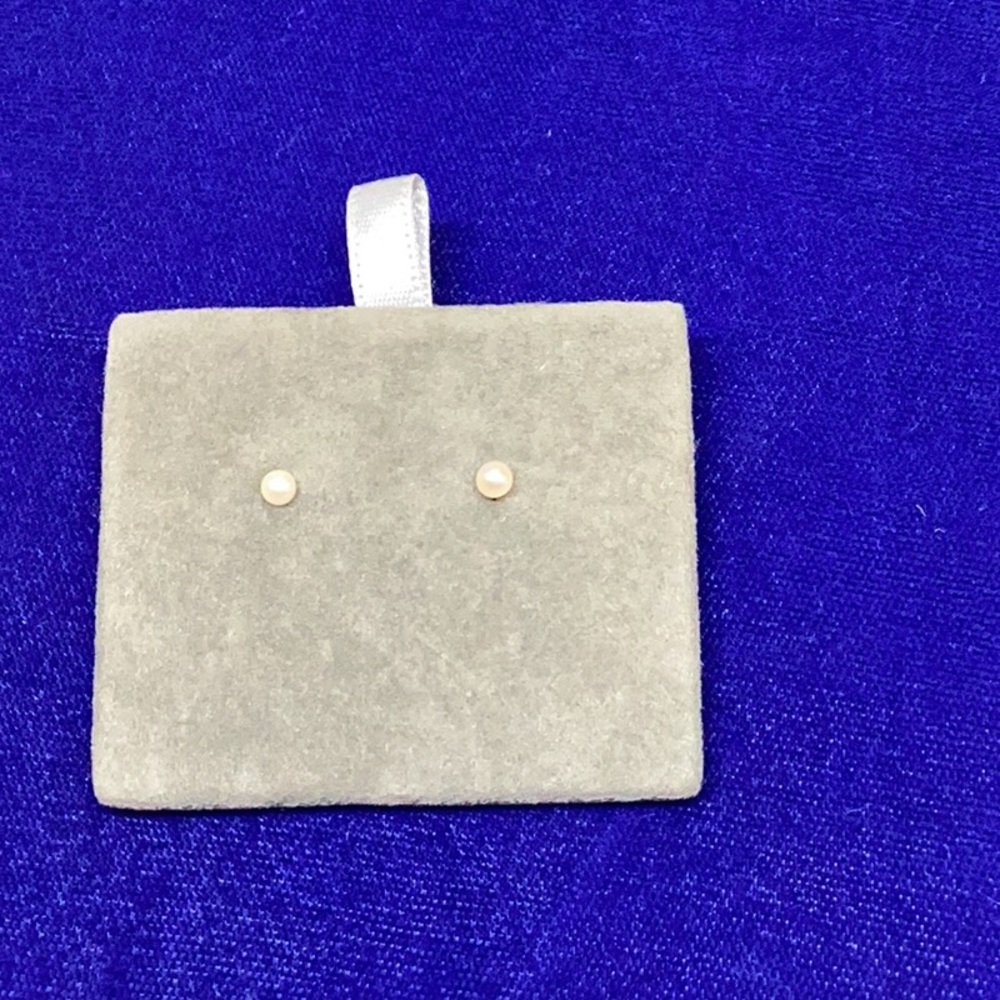 Tiny Earrings - image 1